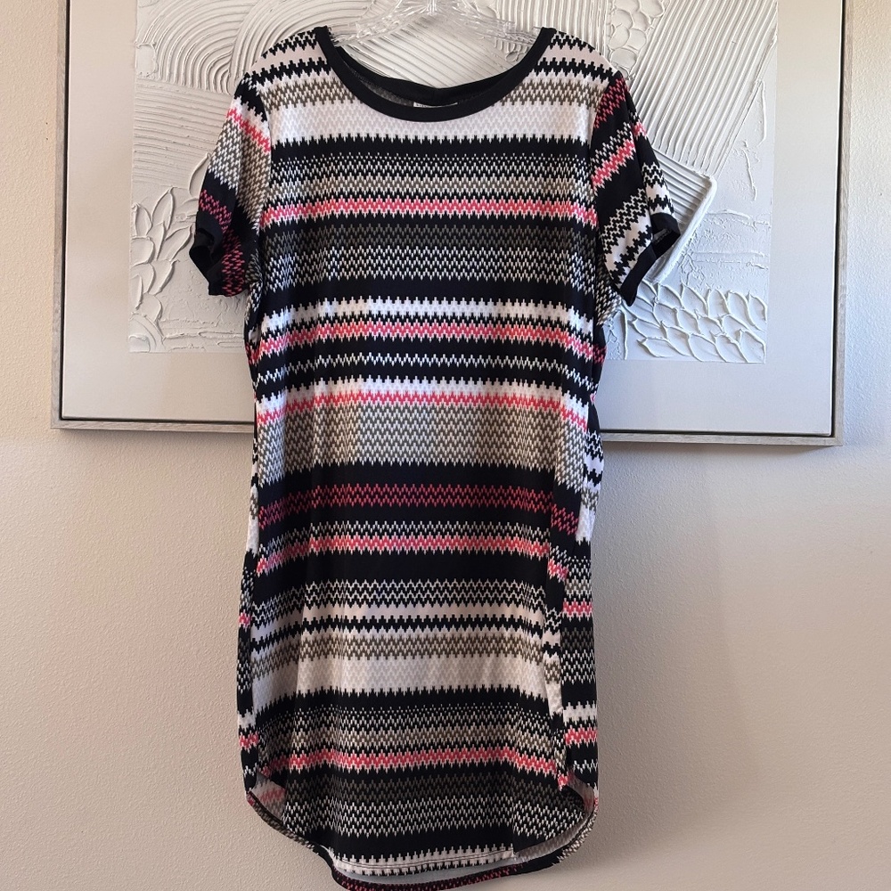 Bobby Brooks Women's Short Sleeve Curved Hem SZ 2X Chevron Print Dress